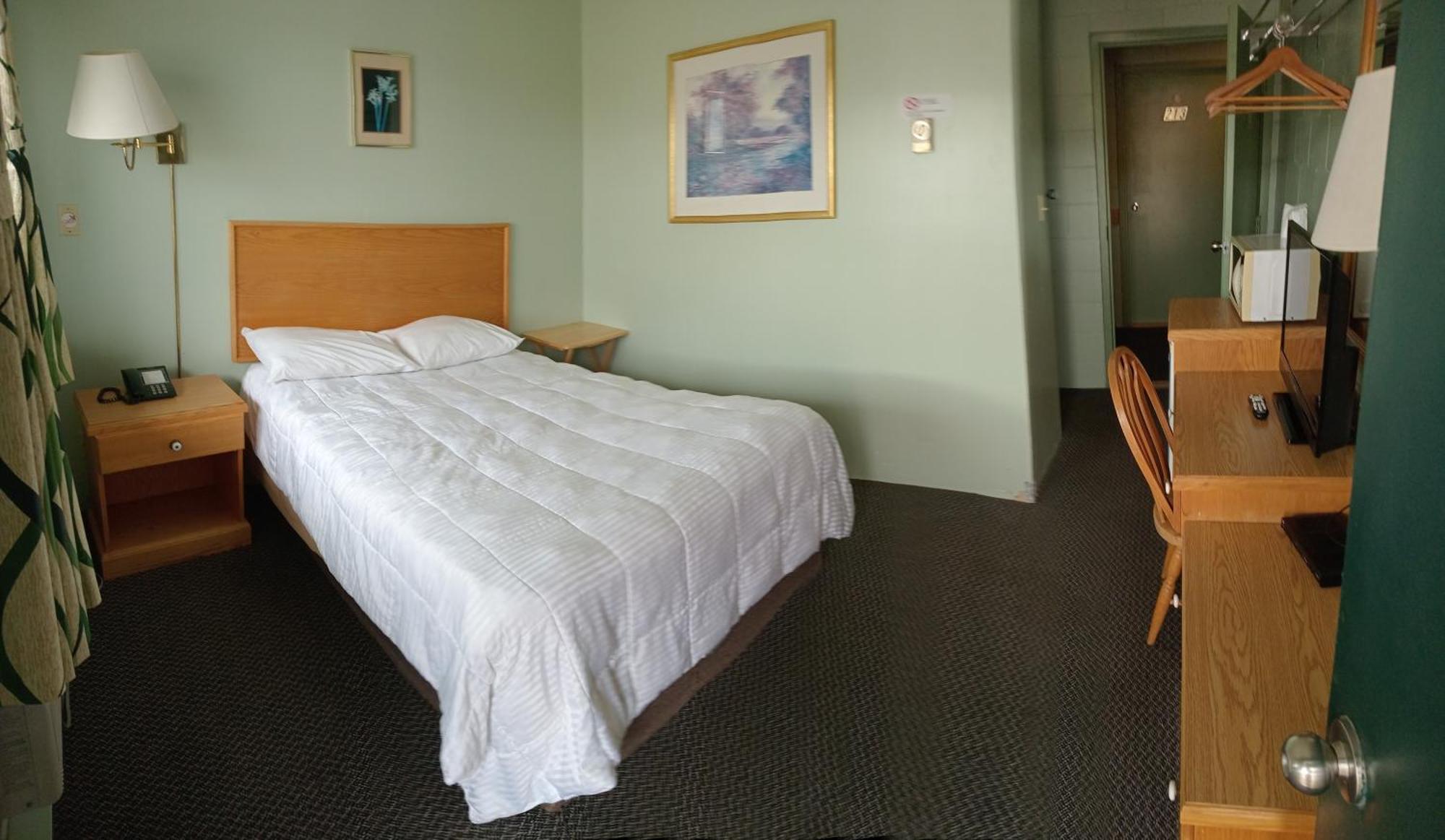 Chimo Motel Cochrane Zewnętrze zdjęcie