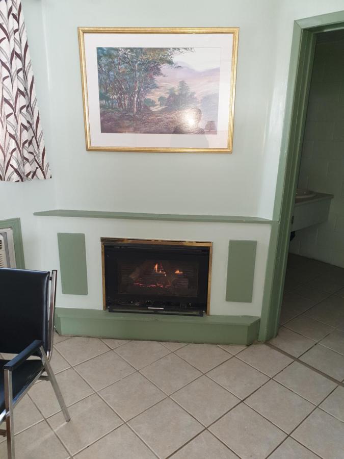 Chimo Motel Cochrane Zewnętrze zdjęcie