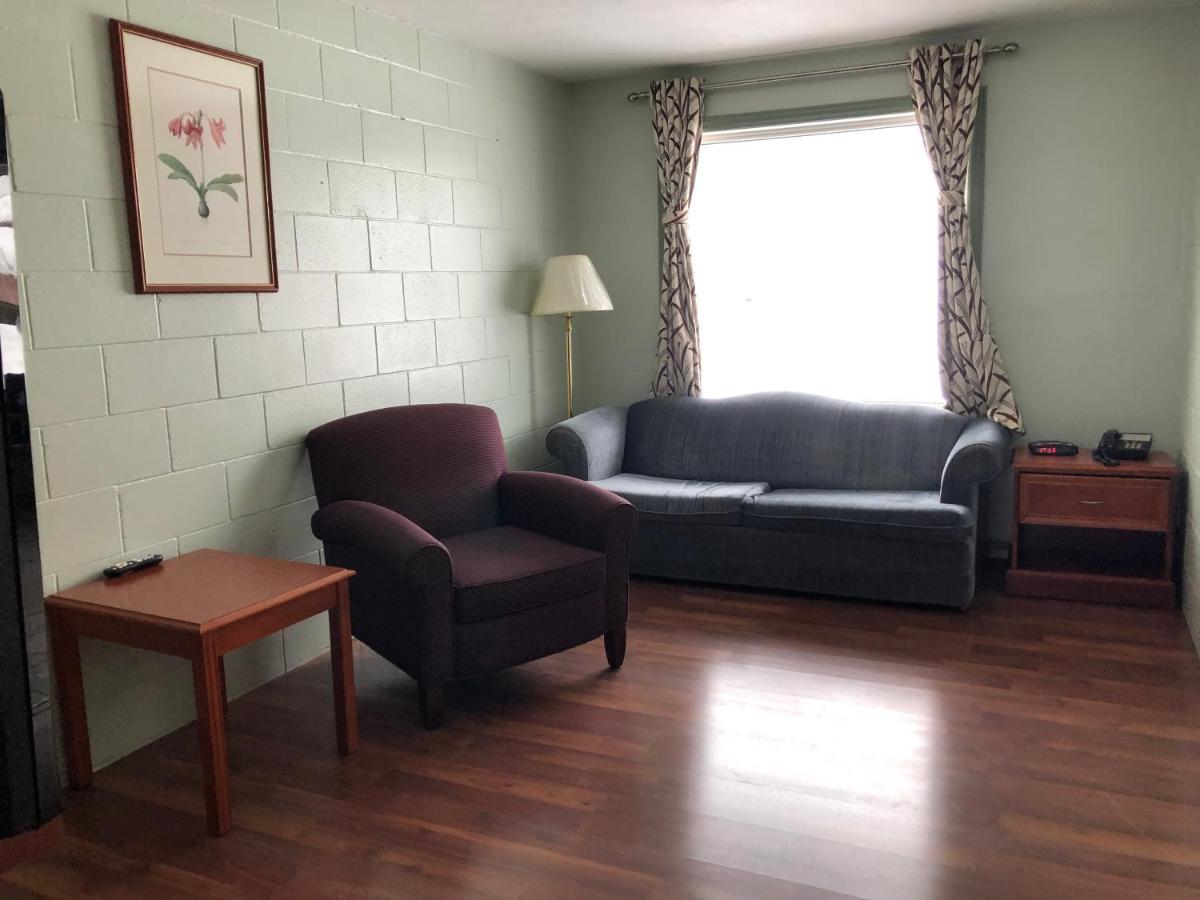 Chimo Motel Cochrane Zewnętrze zdjęcie