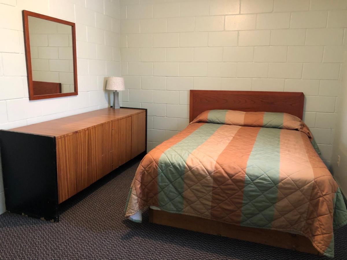 Chimo Motel Cochrane Zewnętrze zdjęcie